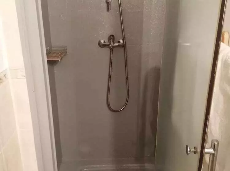 پانسیون Chambres Et Gîte Peyroutas Amélie à Vignonet St Emilion