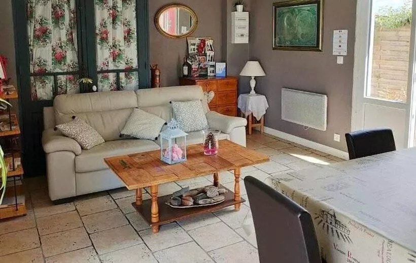 پانسیون Chambres Et Gîte Peyroutas Amélie à Vignonet St Emilion