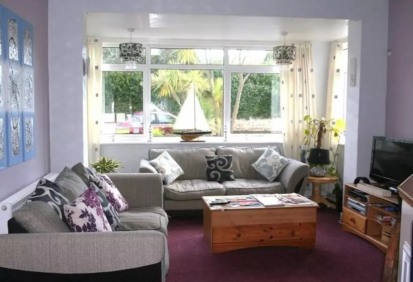 Majatalo The Swiss Cottage, Shanklin