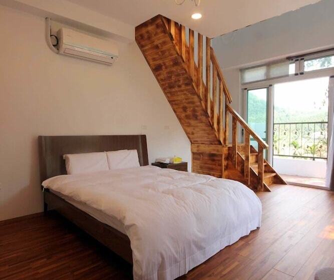 Song Yue Bed & Breakfast