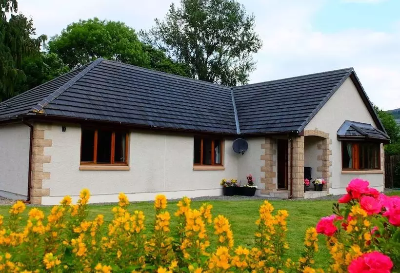 ベッドアンドブレックファースト Loch Ness B And B