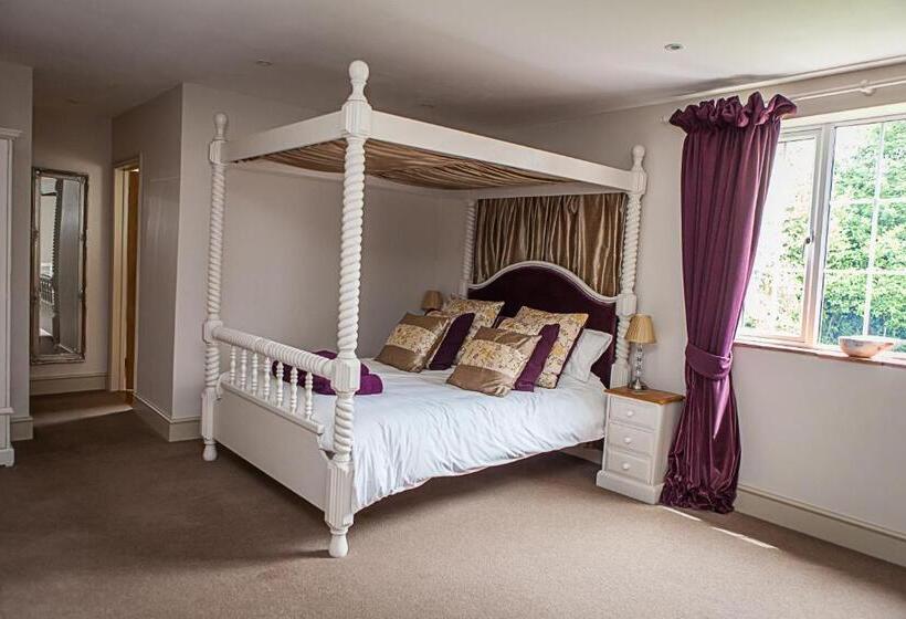 צימר Stoodleigh Court Coach House