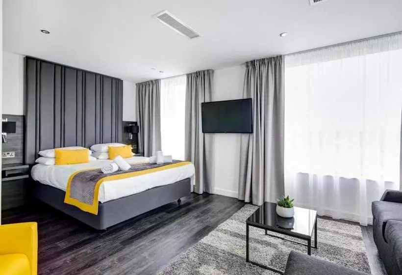 Dockside Apartments At Excel