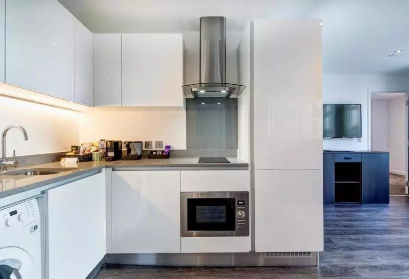 Dockside Apartments At Excel