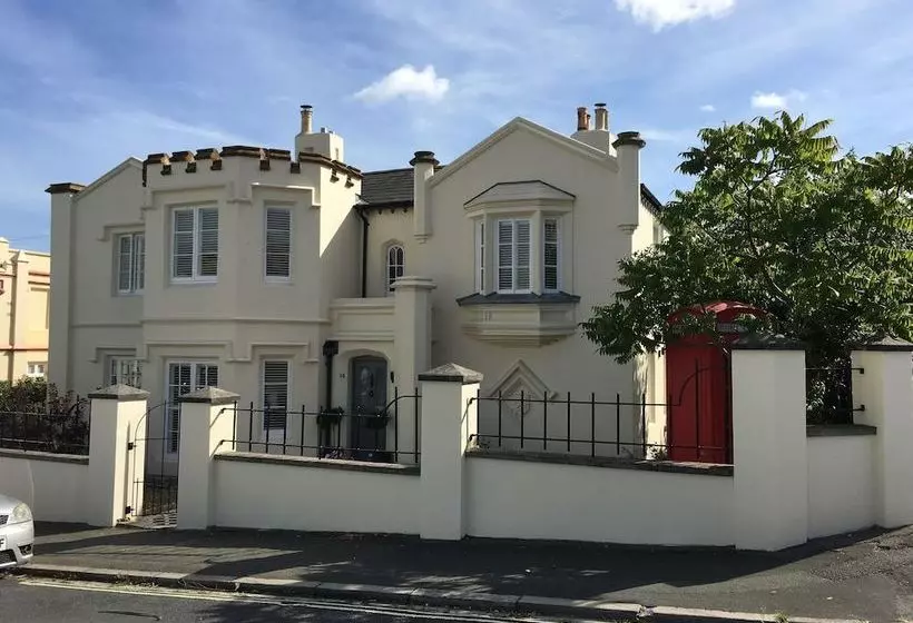 Gothic Cottage  Ryde