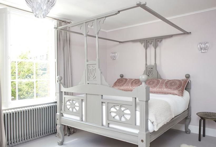 Gothic Cottage  Ryde