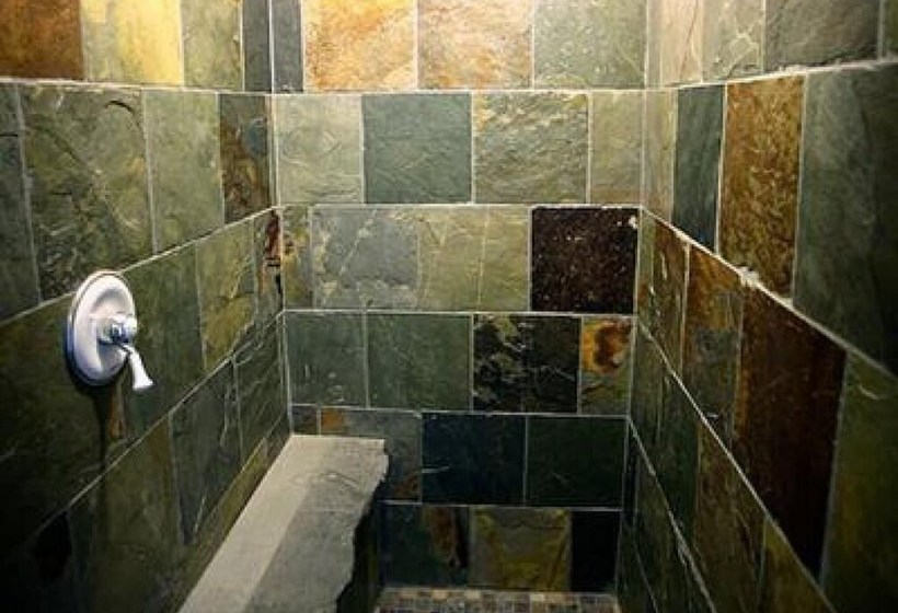 Хостел Amee Farm Lodge