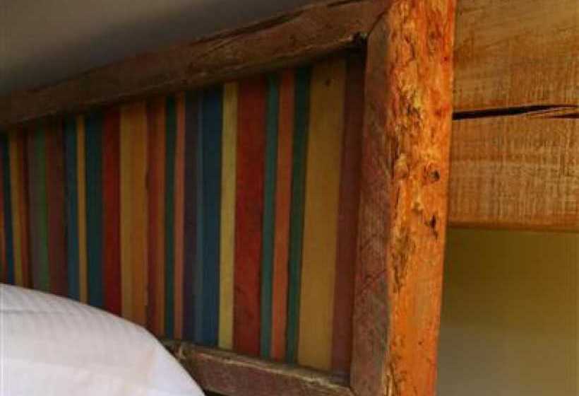 Хостел Amee Farm Lodge