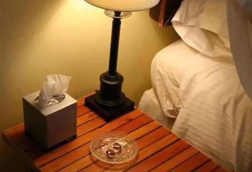 簡易ホテル Amee Farm Lodge