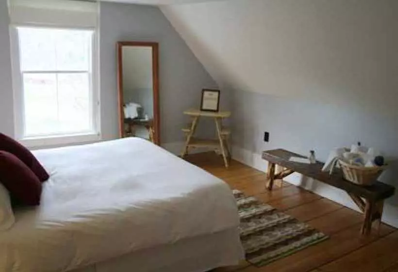 簡易ホテル Amee Farm Lodge