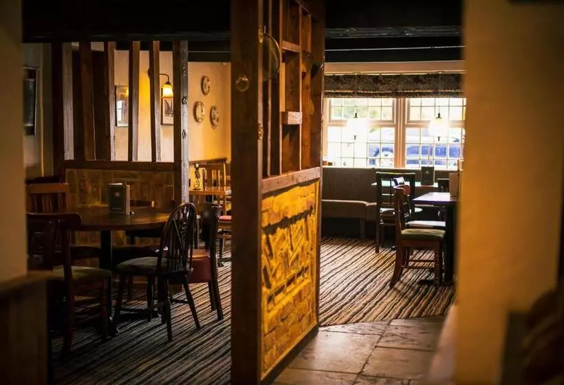 Three Horseshoes Inn