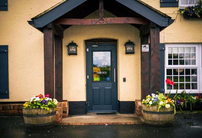 Three Horseshoes Inn