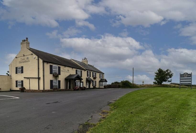 Three Horseshoes Inn