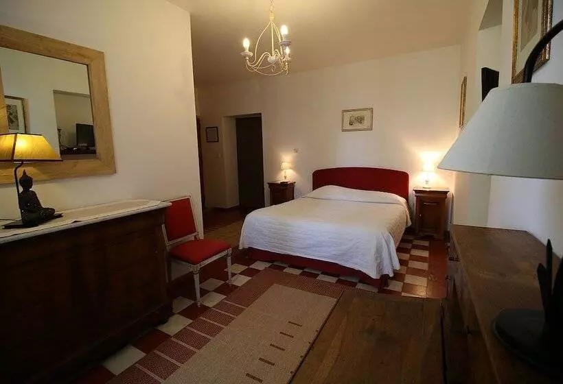 هتل La Bastide Du Vebron