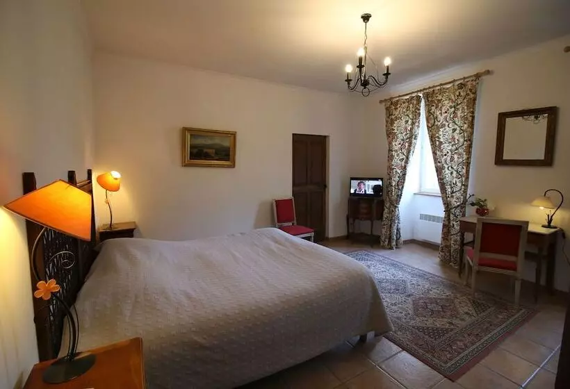 هتل La Bastide Du Vebron