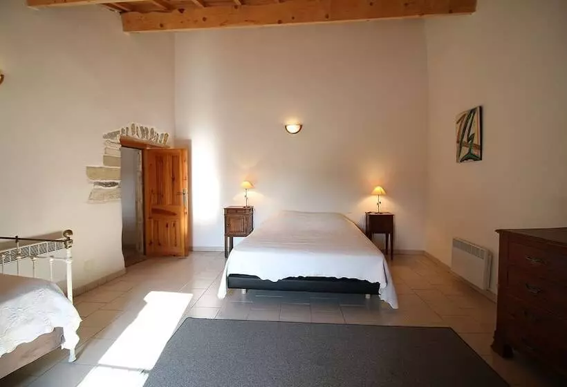 هتل La Bastide Du Vebron