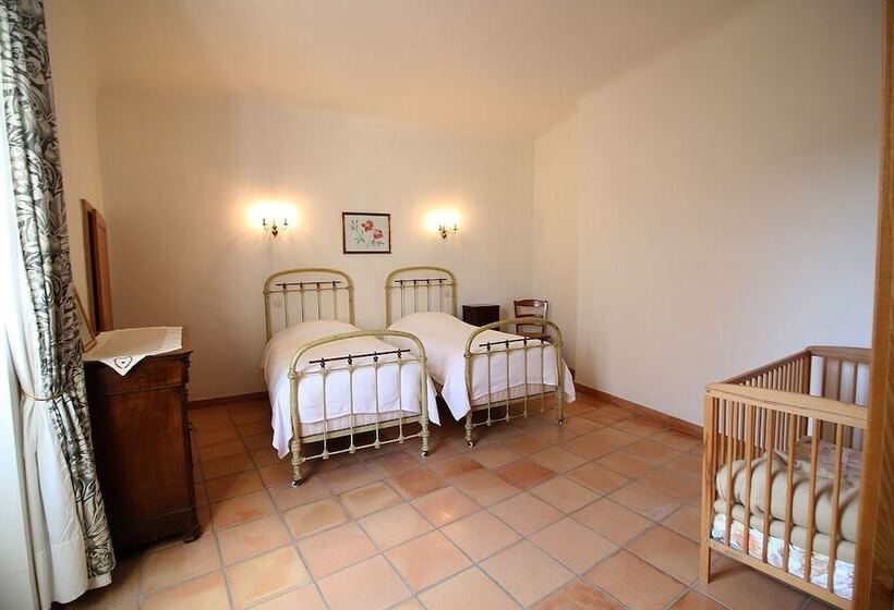 בית מלון כפרי La Bastide Du Vebron