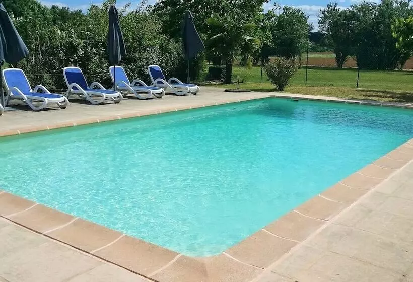 هتل La Bastide Du Vebron