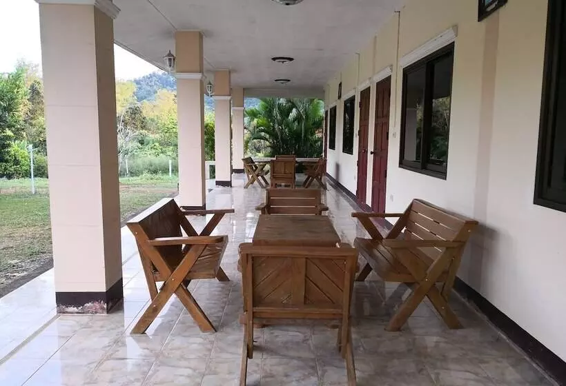 Hotelli Phulomnum Resort