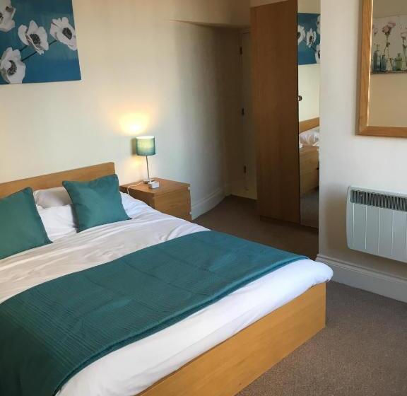 Peel House Apartments