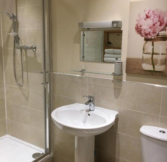 Peel House Apartments