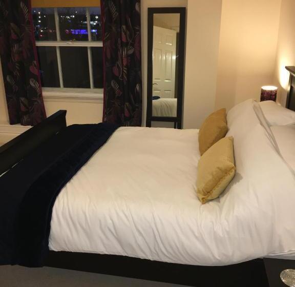 Peel House Apartments