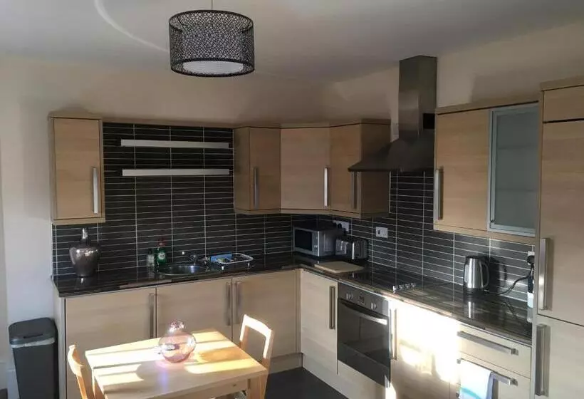 Peel House Apartments