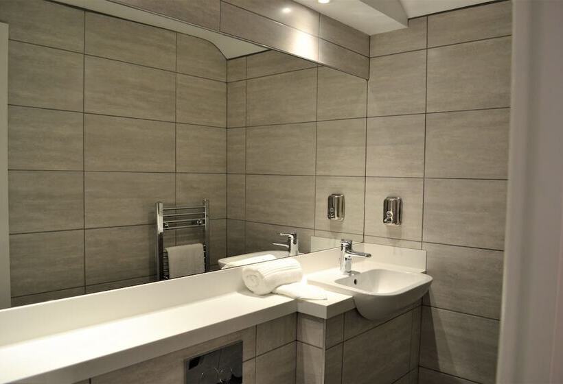 بنسيون New Park