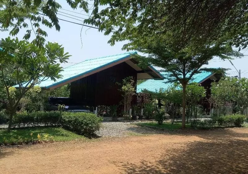 ペンション Phaiwan Baansawn Resort