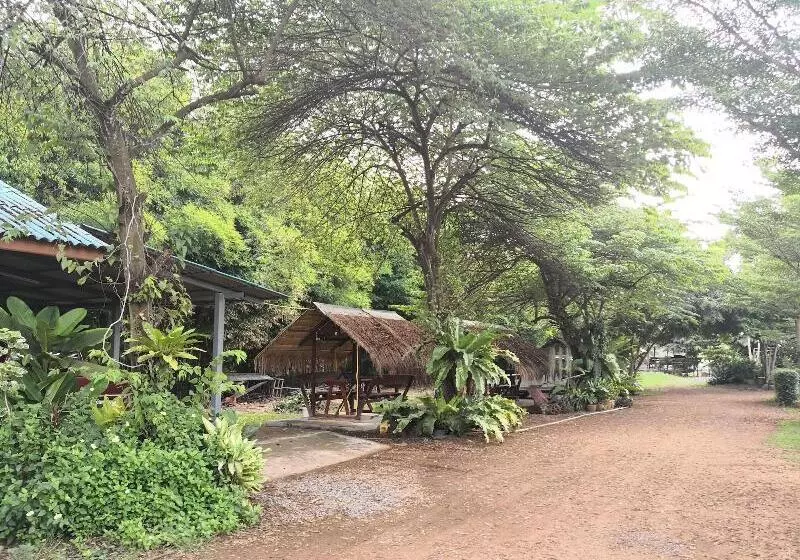 ペンション Phaiwan Baansawn Resort