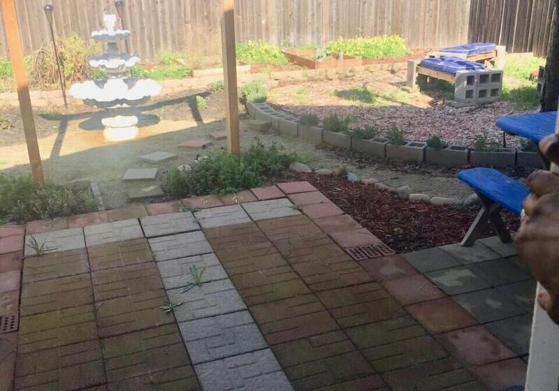 فندق صغير Whole Family Wholeville