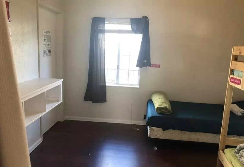 ユースホステル Whole Family  Wholeville