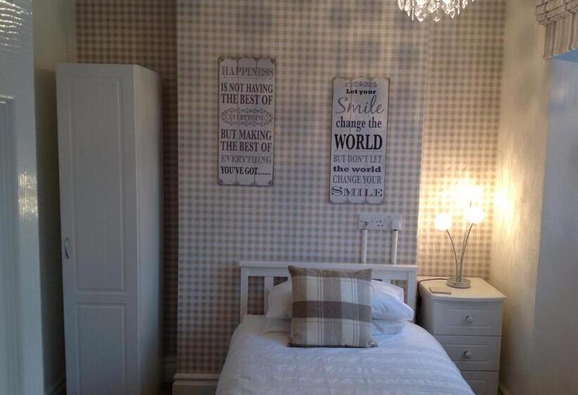 تختخواب و صبحانه 3 Cambridge Villas