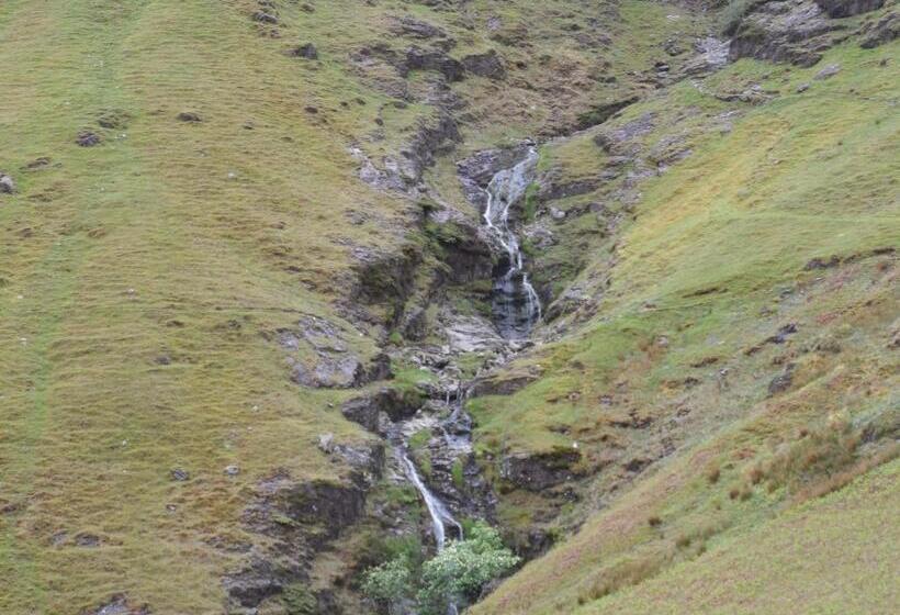 تختخواب و صبحانه 3 Cambridge Villas