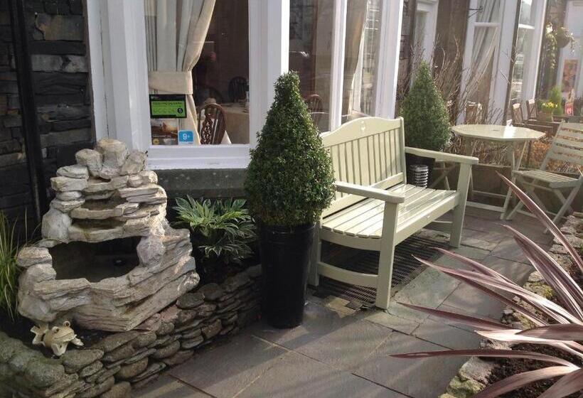 تختخواب و صبحانه 3 Cambridge Villas