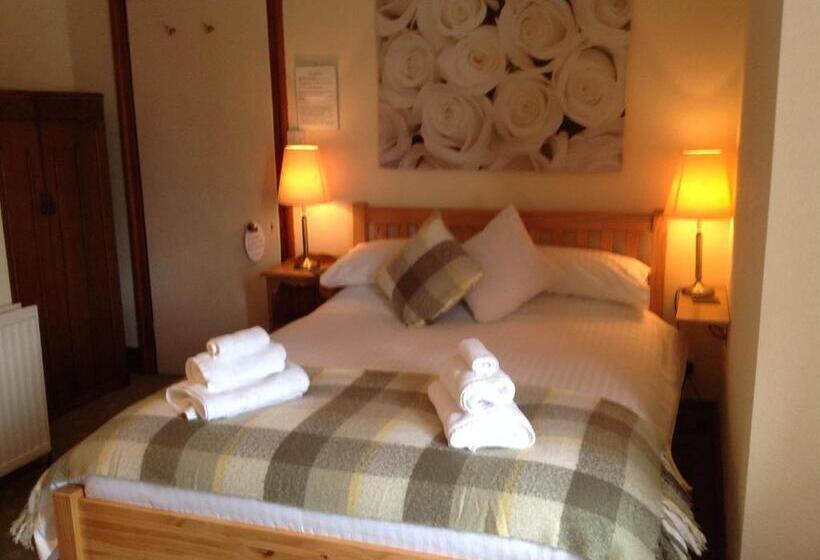 تختخواب و صبحانه 3 Cambridge Villas