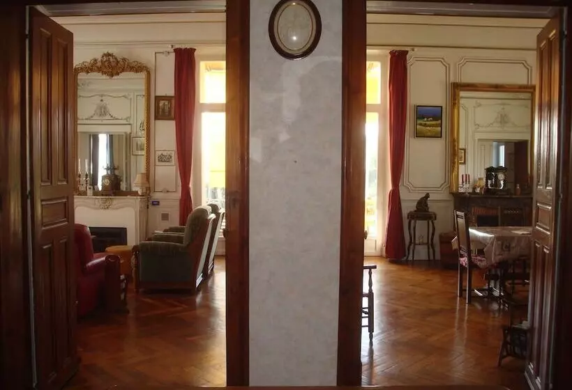 ベッドアンドブレックファースト Chambres D Hôtes Les Clefs Du Bonheur