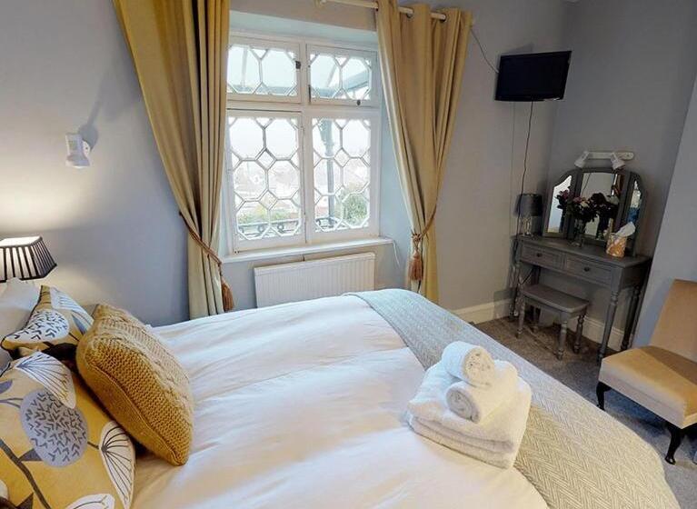 Bed and Breakfast Ranscombe House
