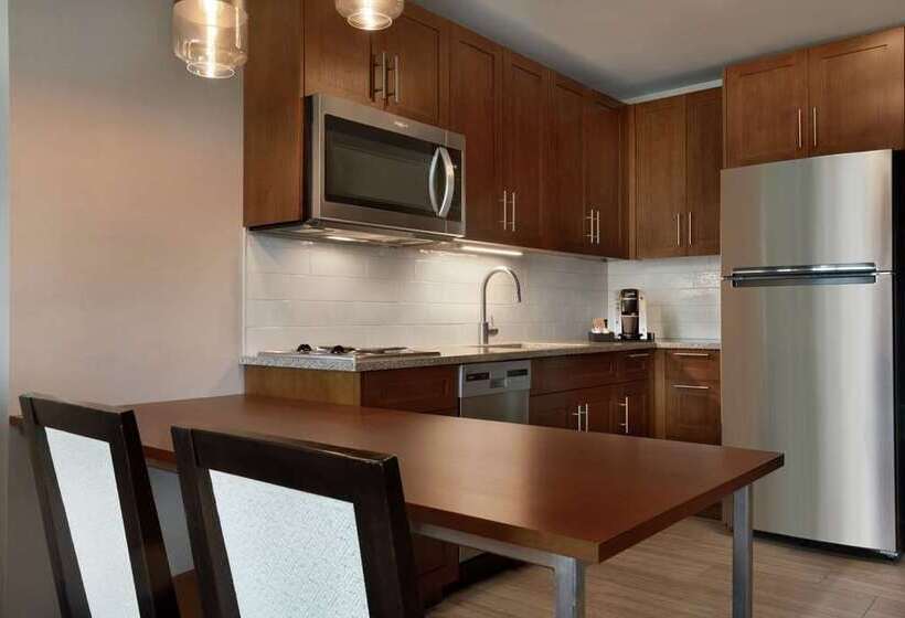 Homewood Suites By Hilton Chicago Downtown South Loop