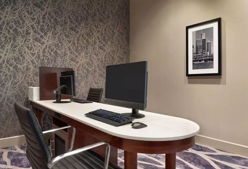 Homewood Suites By Hilton Chicago Downtown South Loop