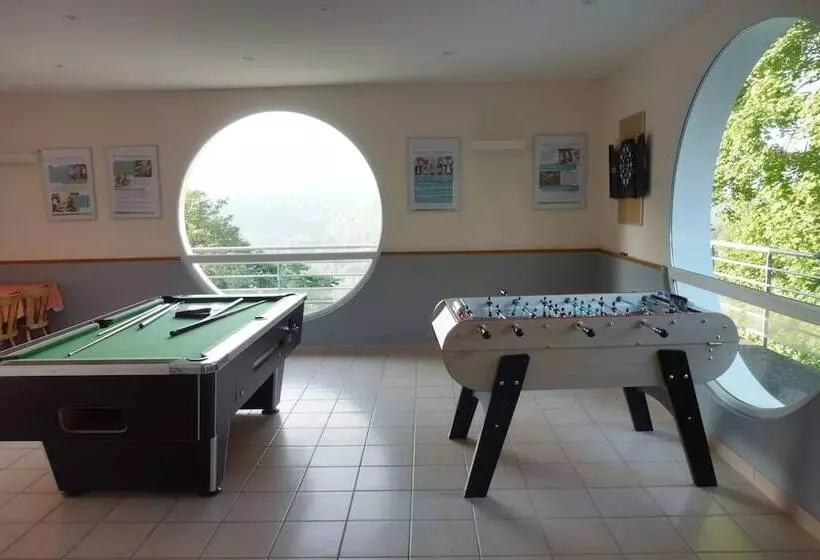 Hotelli Ulvf La Petite Pierre