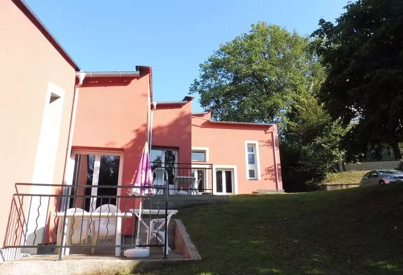 Hotelli Ulvf La Petite Pierre