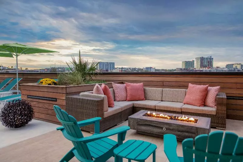هتل Margaritaville Vacation Club By Wyndham Nashville