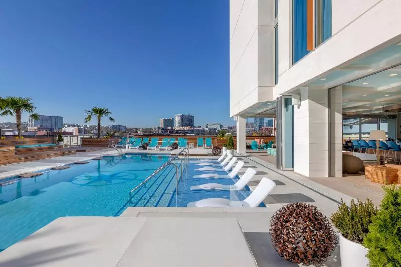 هتل Margaritaville Vacation Club By Wyndham Nashville
