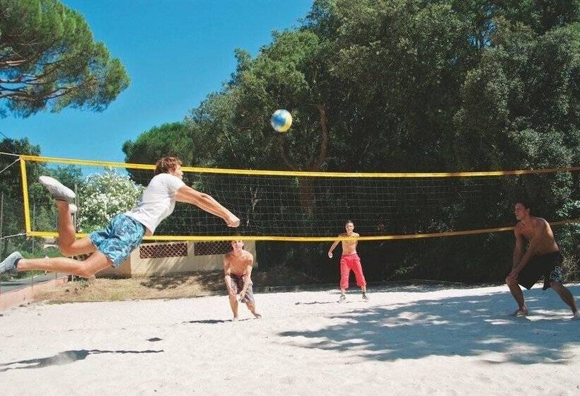 בית מלון כפרי Bungalow Camping Parc Montana