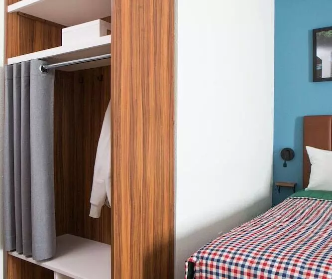 Hotelli Uptown Suites Extended Stay Denver Co  Westminster