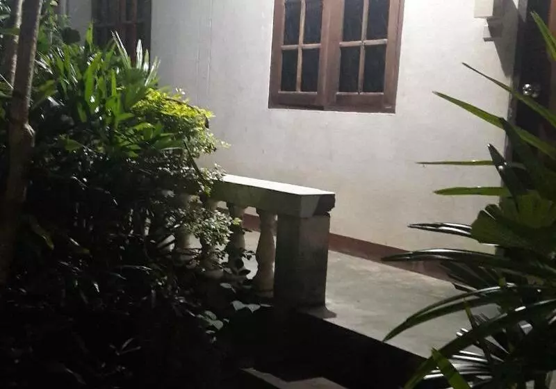 ホテル Vijitporn House