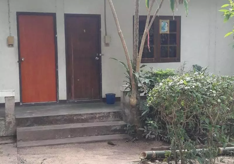 ホテル Vijitporn House