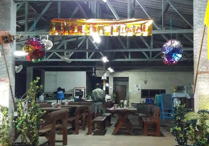 ホテル Vijitporn House