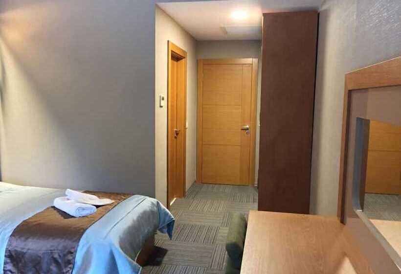 فندق Yamanturk Ogretmenevi